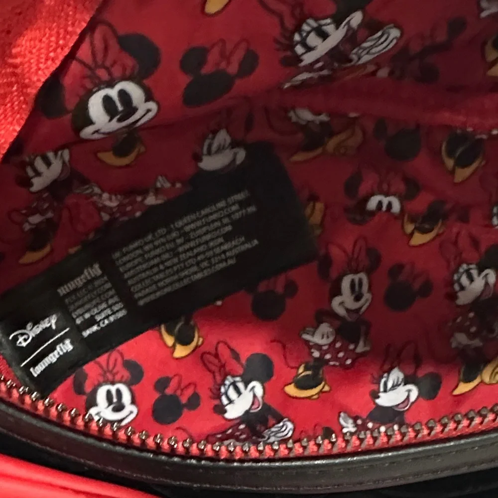 Disney Minnie Mouse Black and Red Bow Waist Bag - Picture 6 of 9